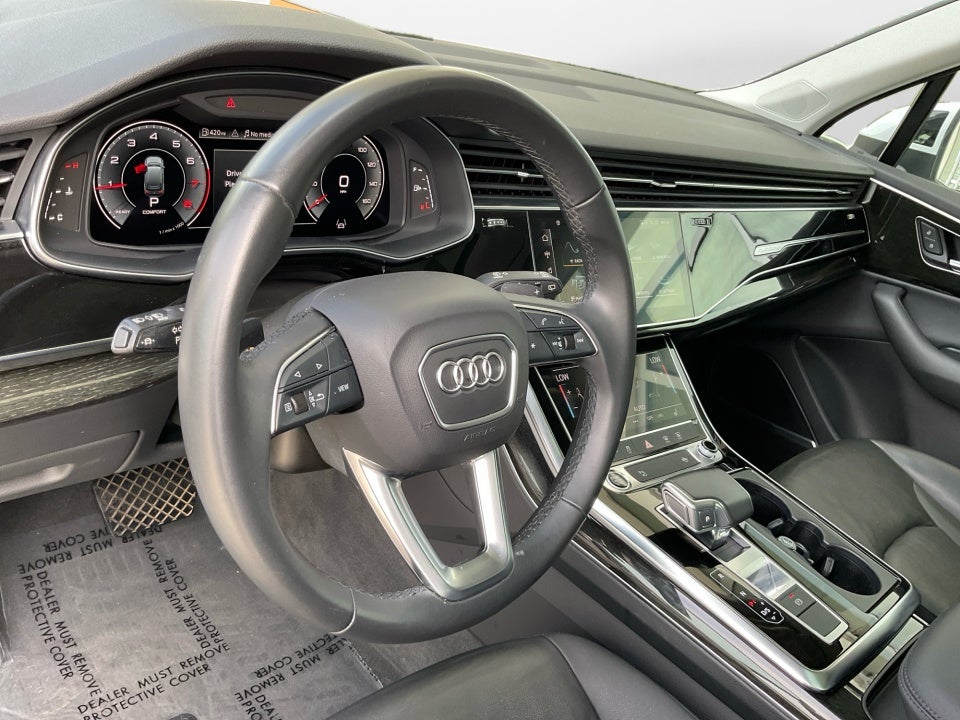 2022 Audi Q7 Premium Plus