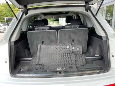 2022 Audi Q7 Premium Plus