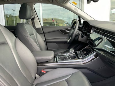2022 Audi Q7 Premium Plus