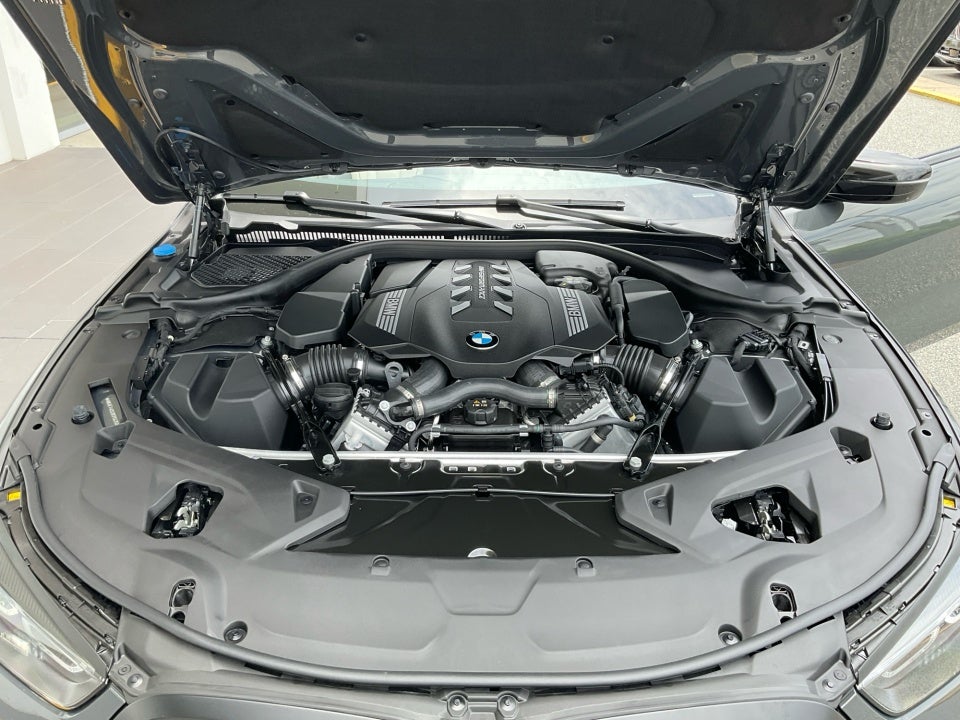 2024 BMW M850i xDrive