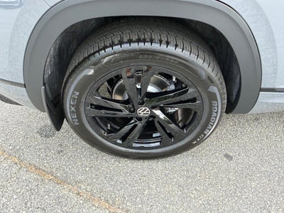 2026 Volkswagen Atlas Cross Sport SEL R-Line Black