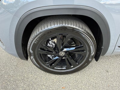 2026 Volkswagen Atlas Cross Sport SEL R-Line Black