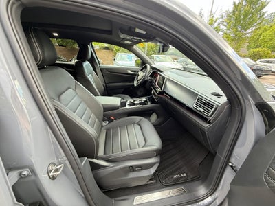 2026 Volkswagen Atlas Cross Sport SEL R-Line Black