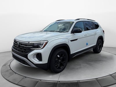 2026 Volkswagen Atlas Peak Edition