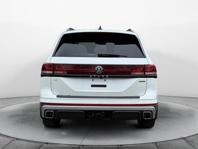2026 Volkswagen Atlas Peak Edition