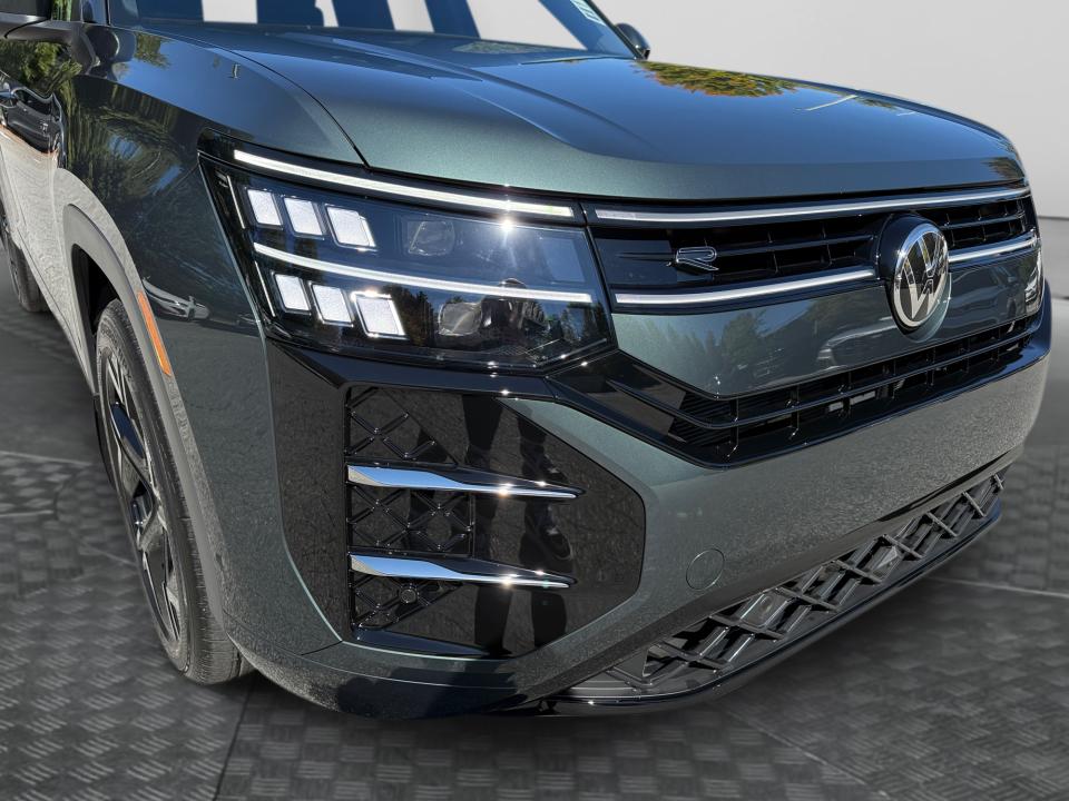 2027 Volkswagen Atlas SEL Premium R-Line