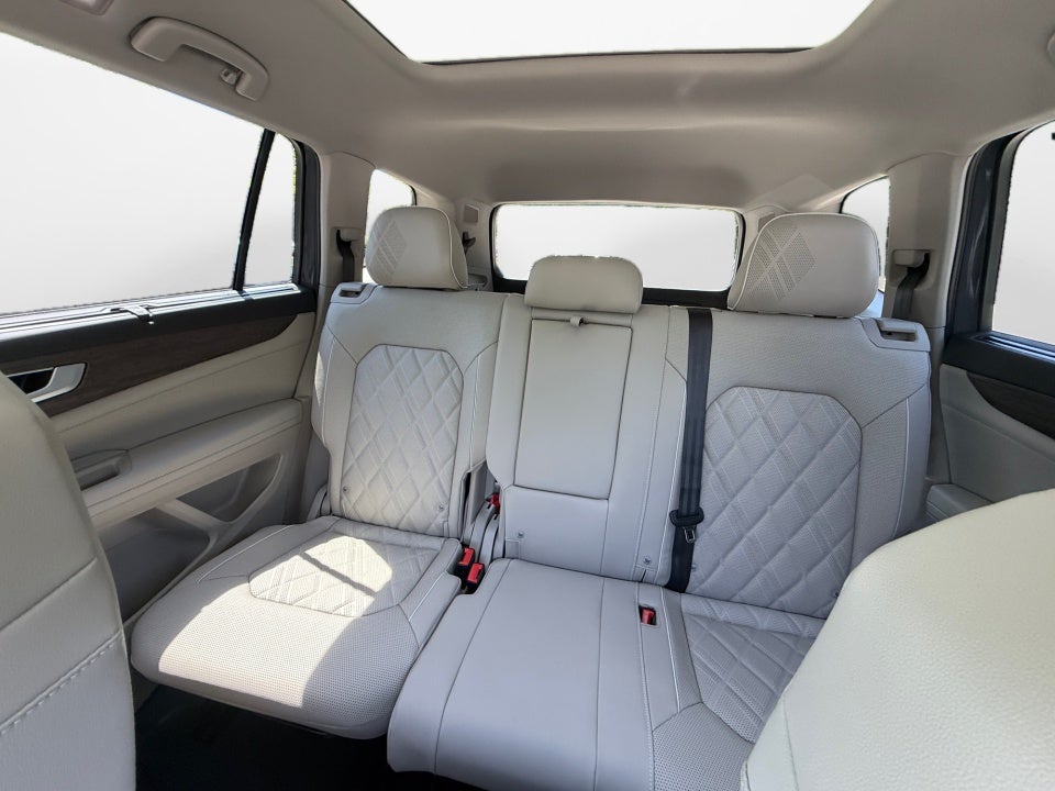 2026 Volkswagen Atlas SEL Premium R-Line