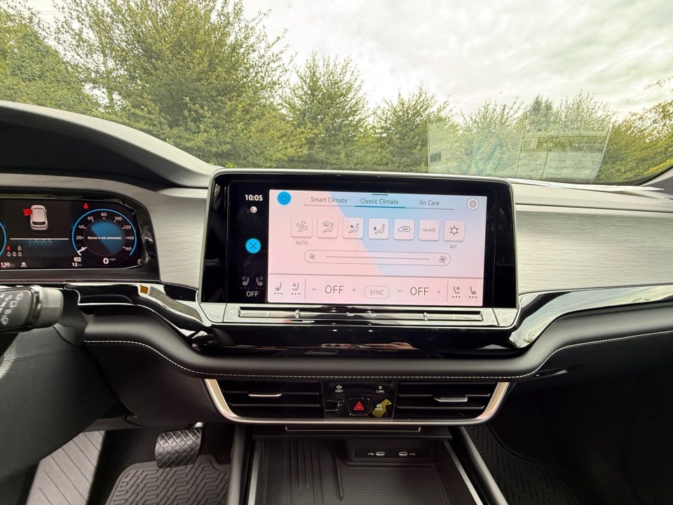 2026 Volkswagen Atlas Cross Sport 2.0T SE