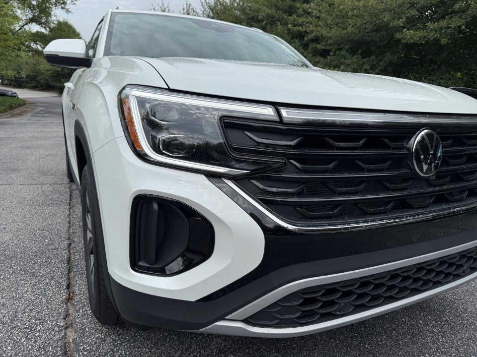 2026 Volkswagen Atlas Cross Sport 2.0T SE
