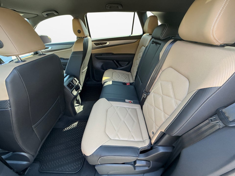2026 Volkswagen Atlas Cross Sport 2.0T SE