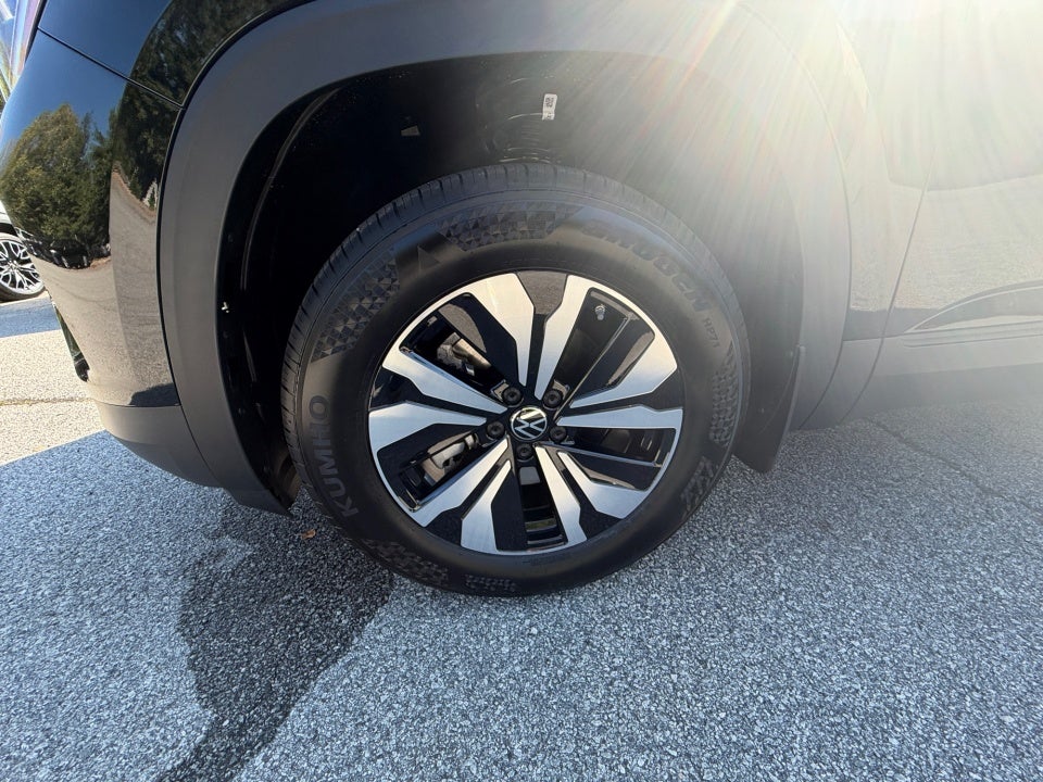 2026 Volkswagen Atlas Cross Sport 2.0T SE
