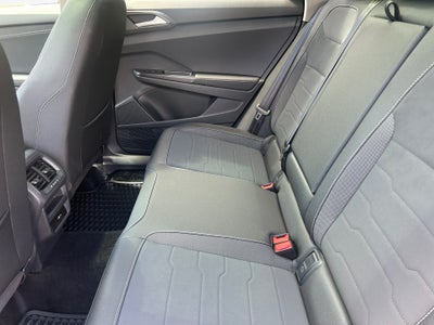 2025 Volkswagen Taos SE Black
