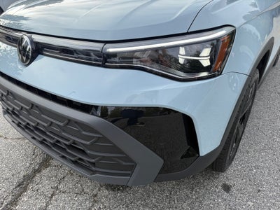2027 Volkswagen Taos SE Black