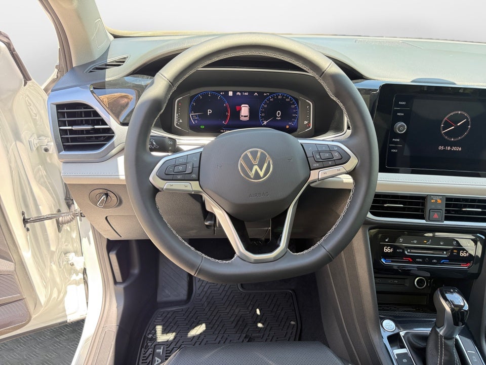 2026 Volkswagen Taos SEL
