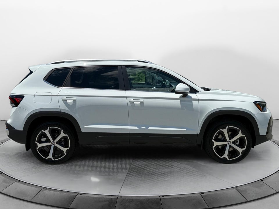 2026 Volkswagen Taos SEL