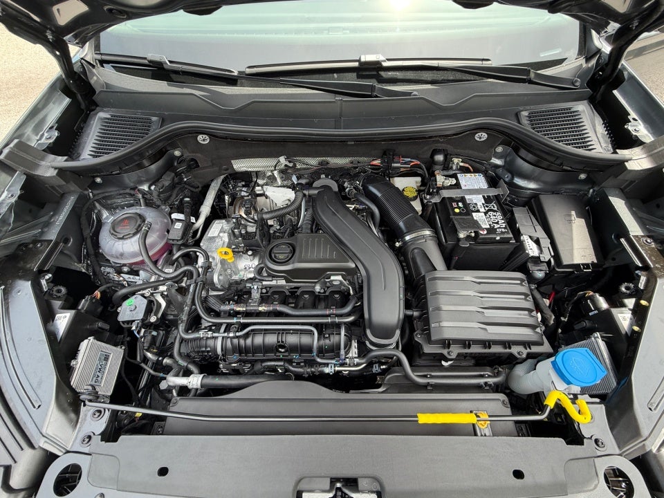 2026 Volkswagen Taos SEL