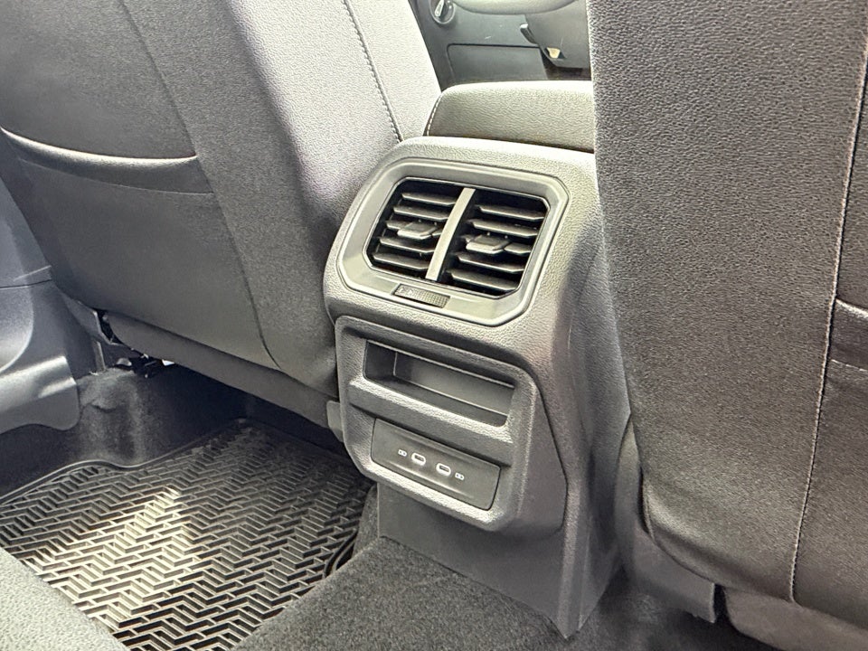 2026 Volkswagen Taos SEL