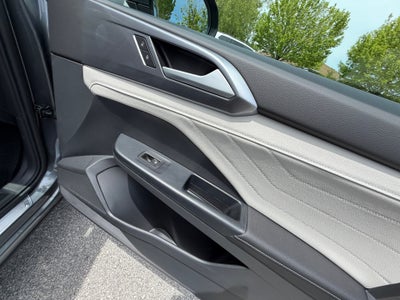 2026 Volkswagen Taos SEL