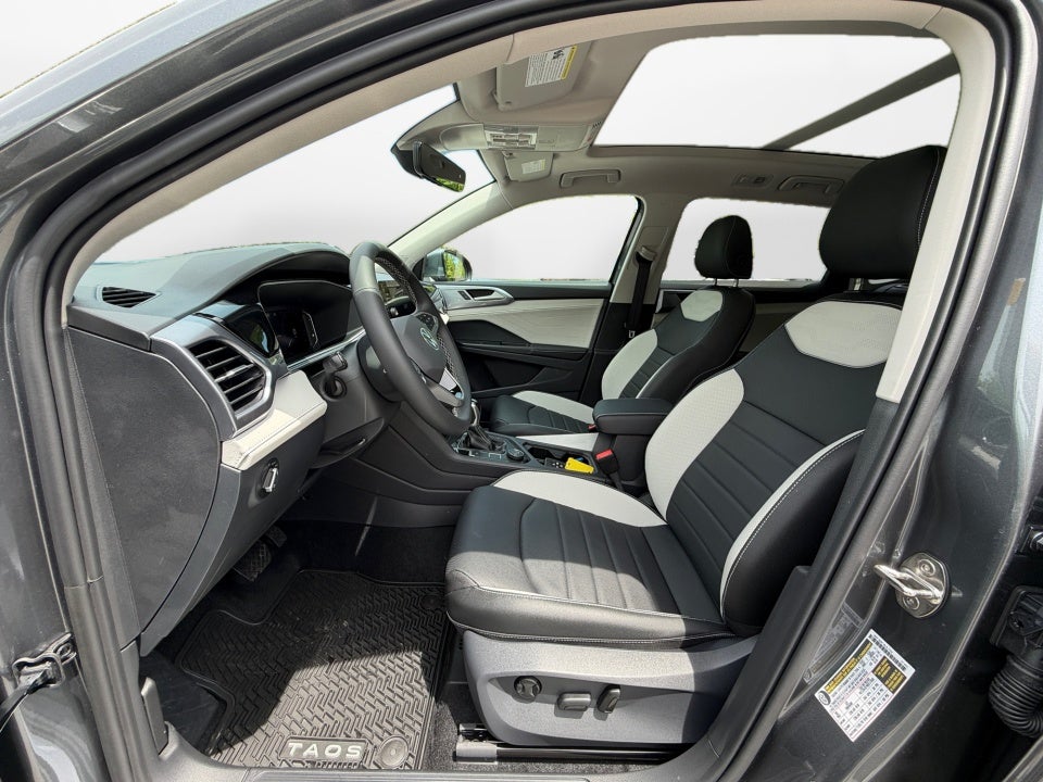 2026 Volkswagen Taos SEL