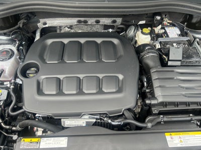 2025 Volkswagen Tiguan SE R-Line Black