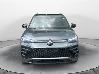 2025 Volkswagen Tiguan SE R-Line Black
