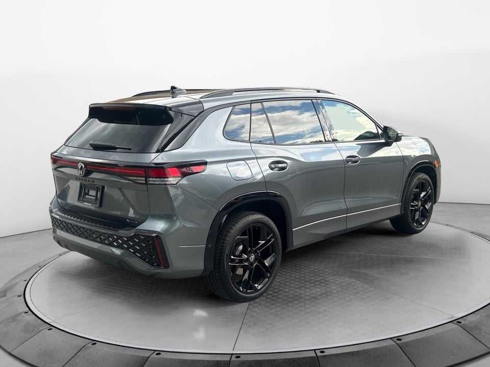 2025 Volkswagen Tiguan SE R-Line Black