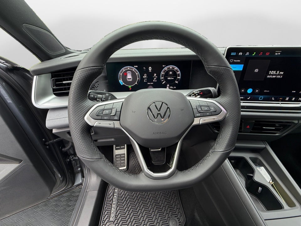 2026 Volkswagen Tiguan SE R-Line Black