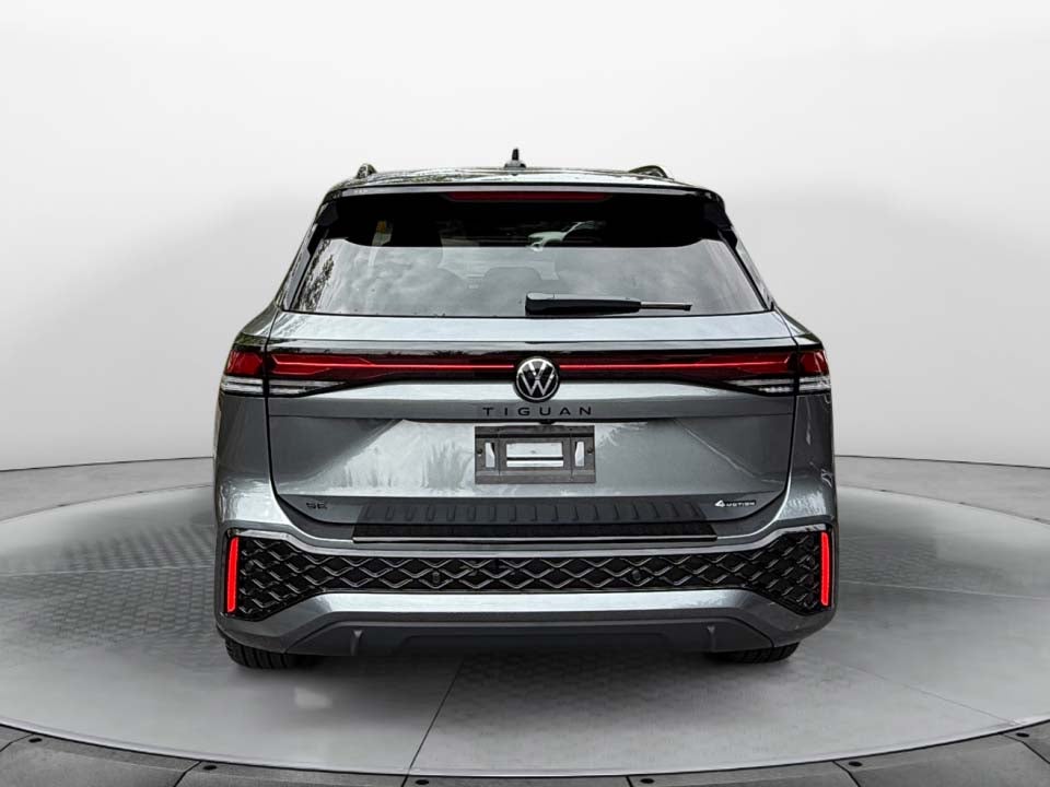 2026 Volkswagen Tiguan SE R-Line Black