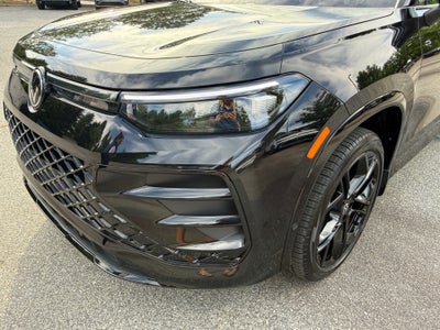 2026 Volkswagen Tiguan SE R-Line Black