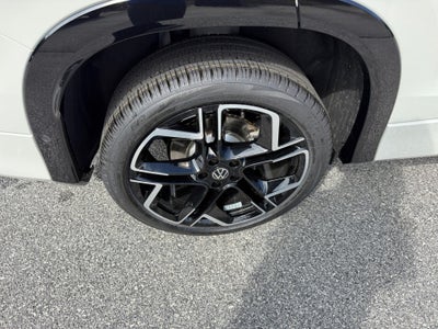 2026 Volkswagen Tiguan SEL R-Line Turbo