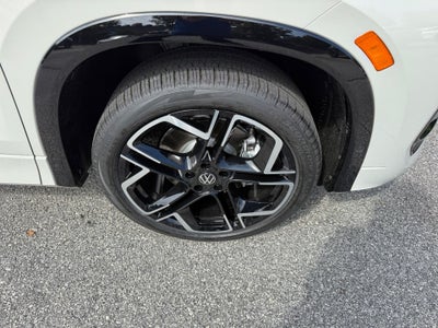 2026 Volkswagen Tiguan SEL R-Line Turbo