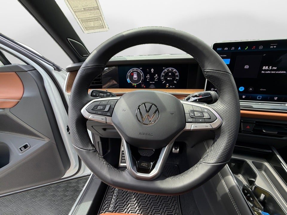 2026 Volkswagen Tiguan SEL R-Line Turbo