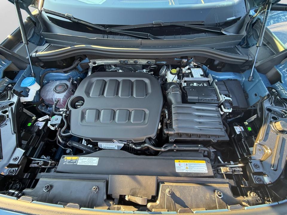 2026 Volkswagen Tiguan SEL R-Line Turbo
