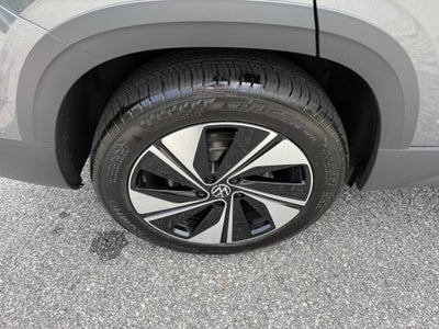 2026 Volkswagen Taos SE