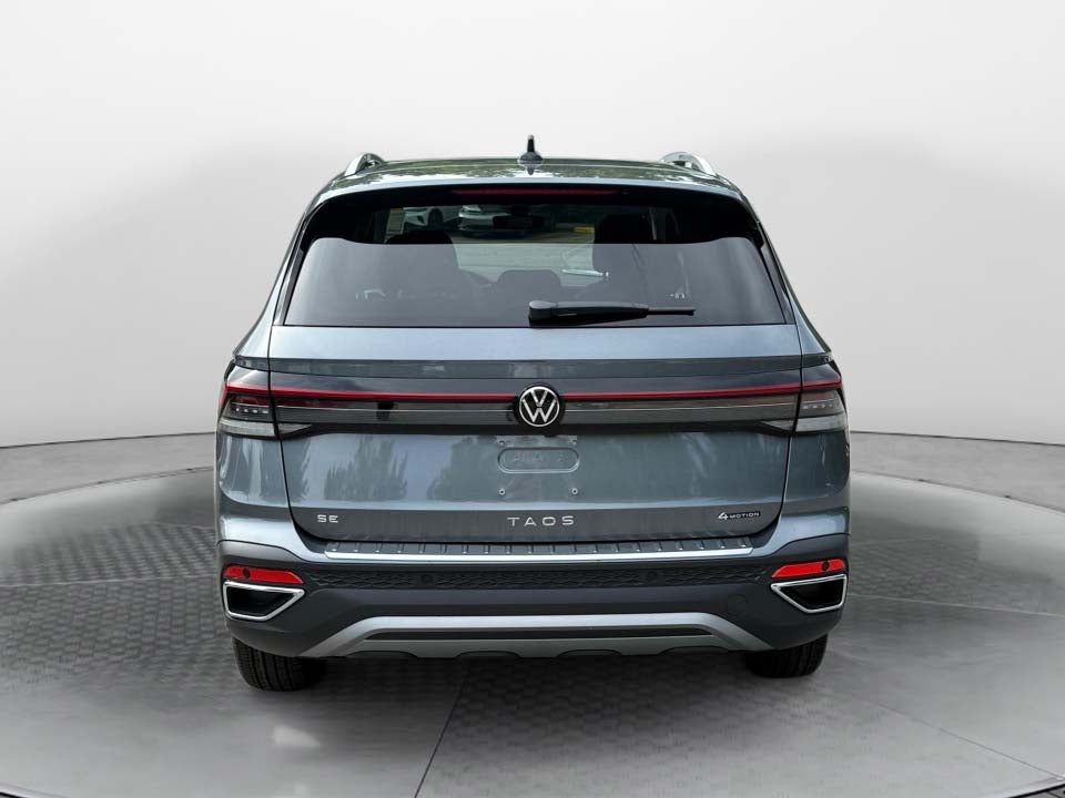 2026 Volkswagen Taos SE