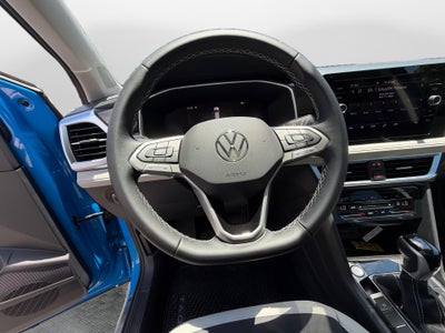 2026 Volkswagen Taos SE