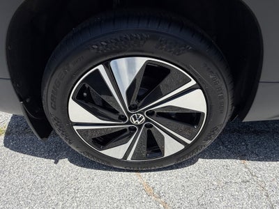 2026 Volkswagen Taos SE