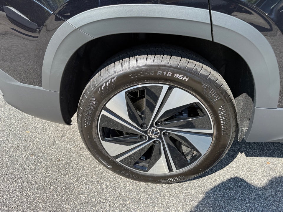 2026 Volkswagen Taos SE