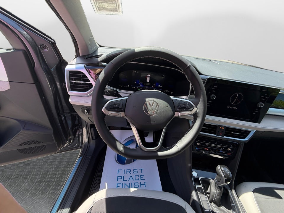 2026 Volkswagen Taos SE