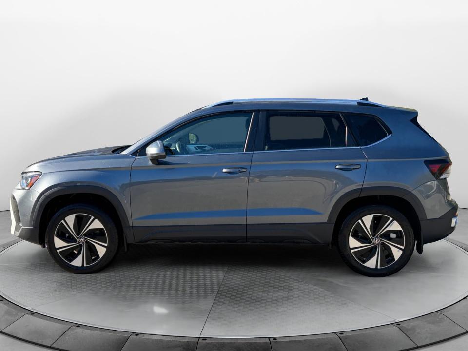 2026 Volkswagen Taos SE