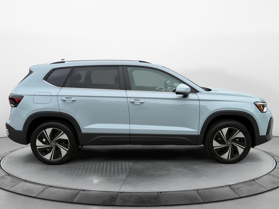 2027 Volkswagen Taos SE