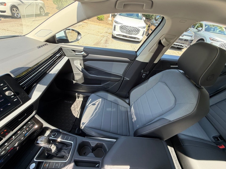 2027 Volkswagen Jetta SE