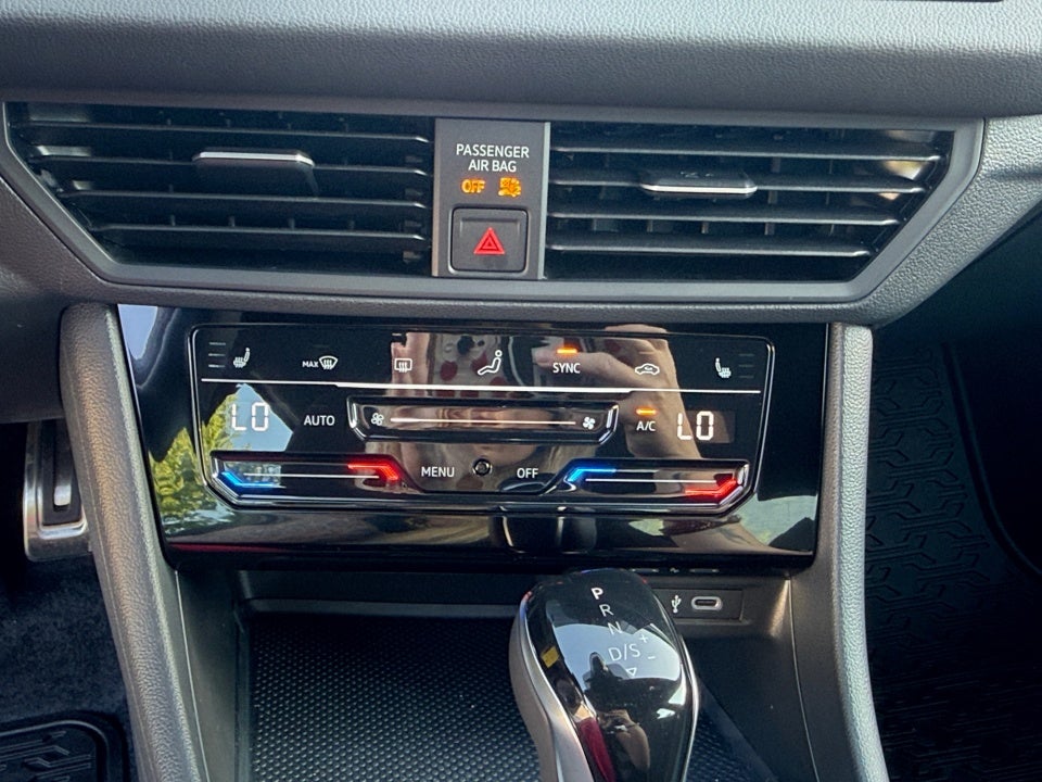 2026 Volkswagen Jetta Sport - Photo 18