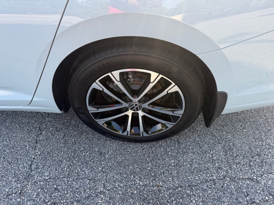 2026 Volkswagen Jetta Sport - Photo 22