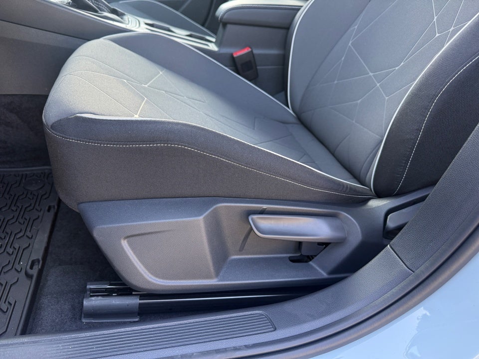 2026 Volkswagen Jetta Sport - Photo 30