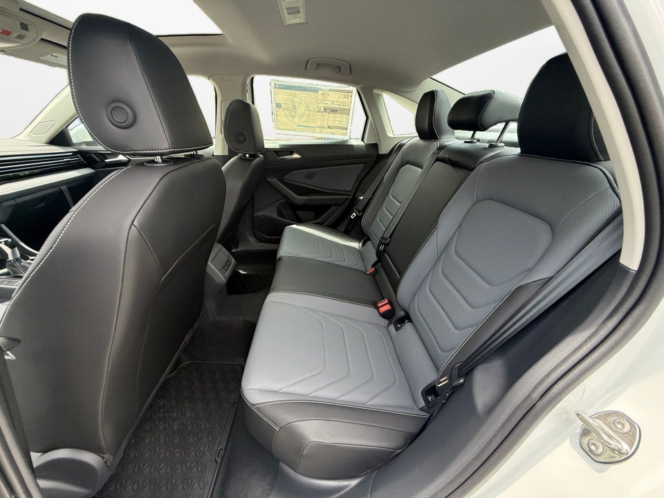 2026 Volkswagen Jetta SEL