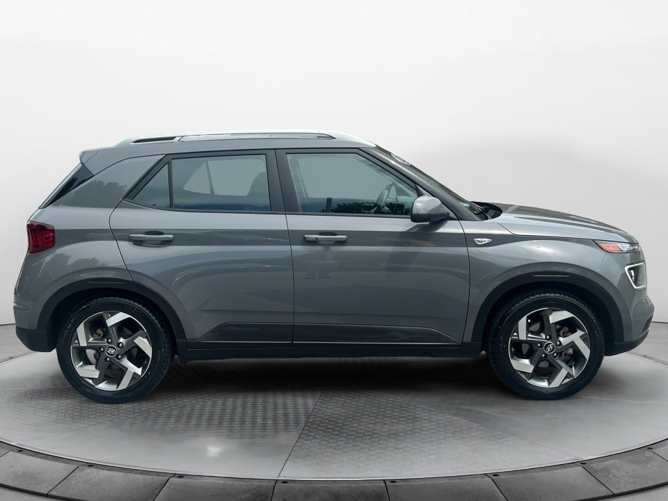 2020 Hyundai Venue SEL