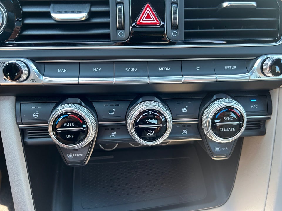 2023 Genesis G70 3.3T AWD