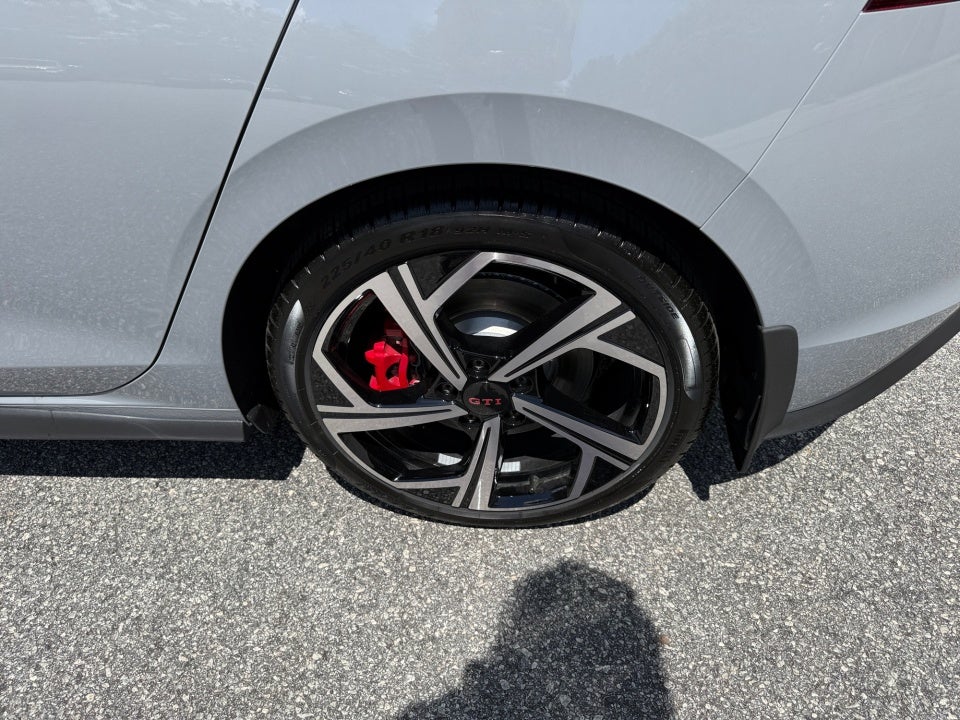2026 Volkswagen Golf GTI SE