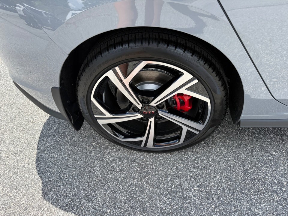 2026 Volkswagen Golf GTI SE
